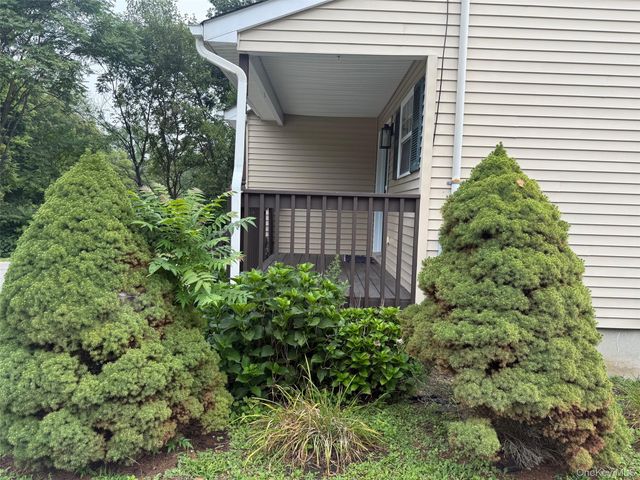 568 County Route 49 2C, Middletown, NY 10940