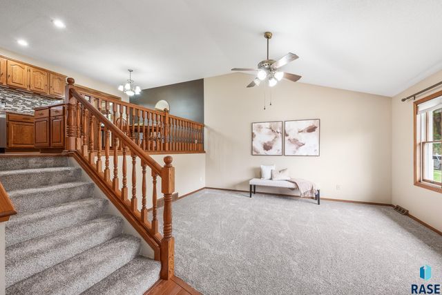 319 N Hagameyer Dr Drive, Tea, SD 57064