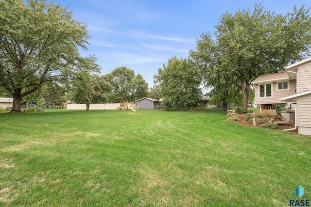 319 N Hagameyer Dr Drive, Tea, SD 57064