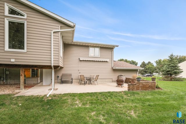 319 N Hagameyer Dr Drive, Tea, SD 57064