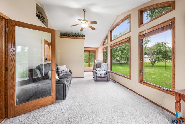 319 N Hagameyer Dr Drive, Tea, SD 57064