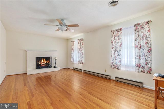160 OLD MARTINSBURG RD, Shepherdstown, WV 25443