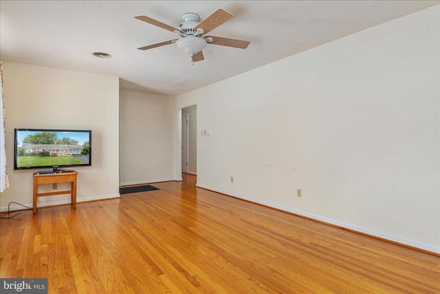 160 OLD MARTINSBURG RD, Shepherdstown, WV 25443