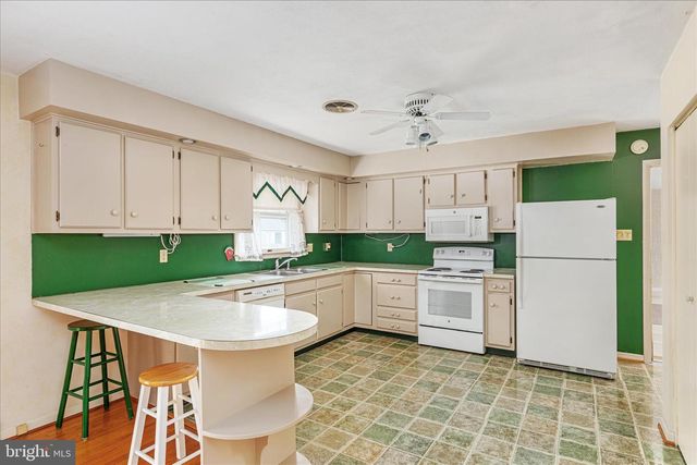160 OLD MARTINSBURG RD, Shepherdstown, WV 25443
