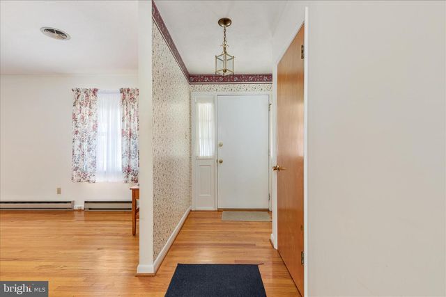 160 OLD MARTINSBURG RD, Shepherdstown, WV 25443