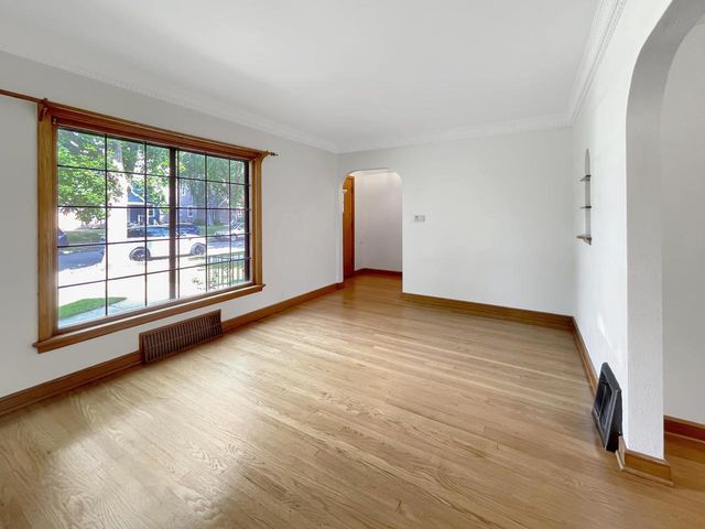 3720 N 56th STREET, Milwaukee, WI 53216
