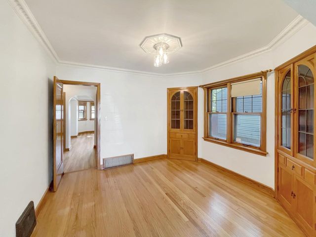 3720 N 56th STREET, Milwaukee, WI 53216