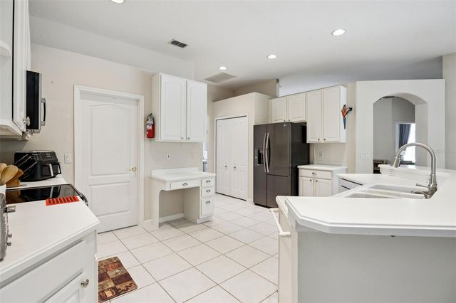 551 PRESTWICK DRIVE, Davenport, FL 33897