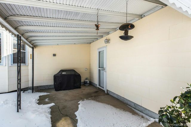 238 Loop Drive, Sayville, NY 11782