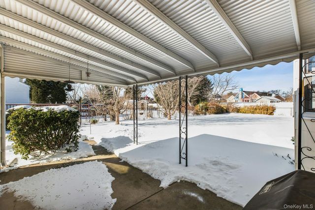 238 Loop Drive, Sayville, NY 11782