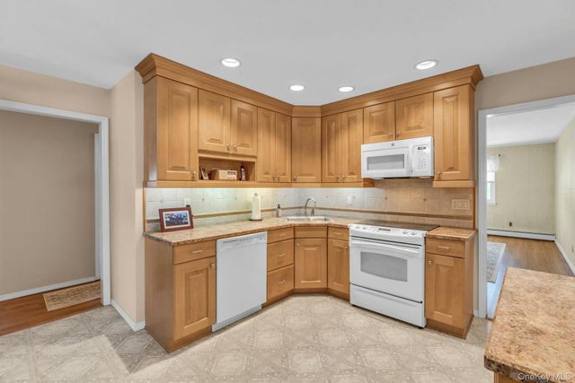 238 Loop Drive, Sayville, NY 11782