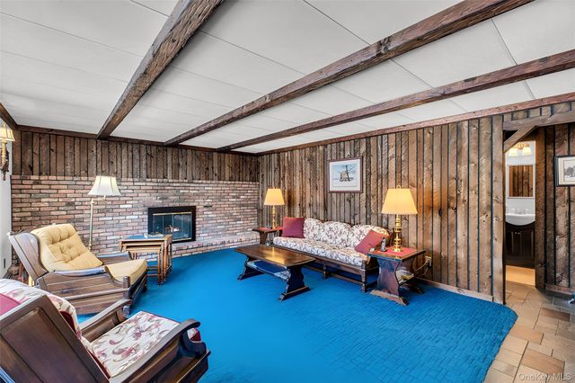 238 Loop Drive, Sayville, NY 11782