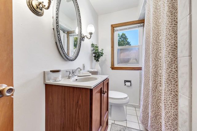 2032 Hillview DRIVE, Green Bay, WI 54302