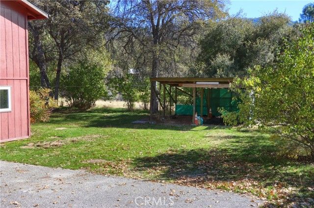 42896 Country Club Drive, Oakhurst, CA 93644