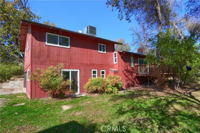 42896 Country Club Drive, Oakhurst, CA 93644