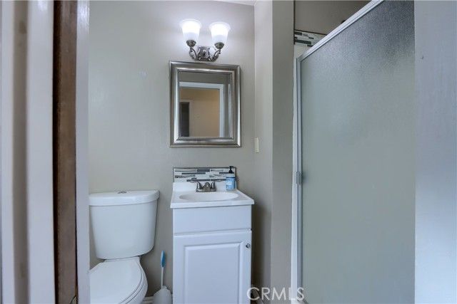 42896 Country Club Drive, Oakhurst, CA 93644