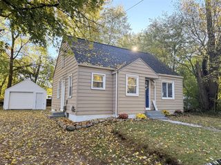 1726 Upland Drive, Kalamazoo, MI 49048
