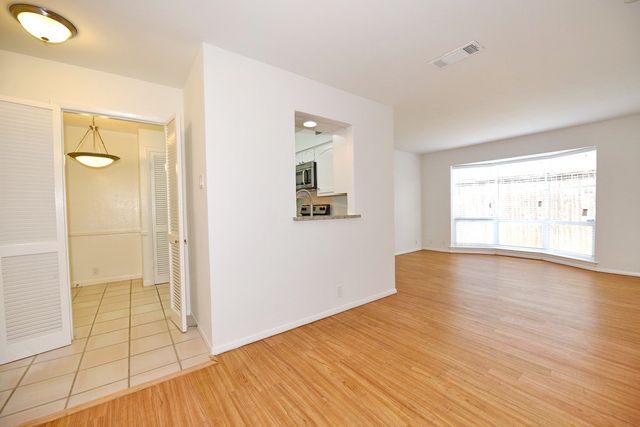 4818 Cole Avenue 104, Dallas, TX 75205