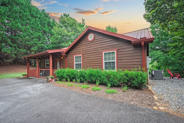 235 Field Drive, Sautee Nacoochee, GA 30571