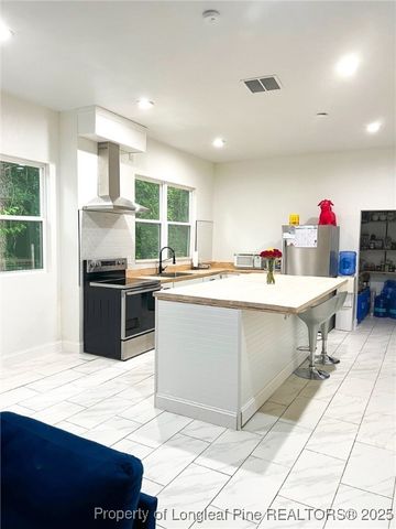 6524 S Creek S, Orrum, NC 28369