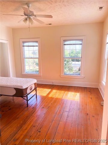 6524 S Creek S, Orrum, NC 28369