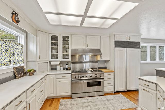 2457 S SCENIC DR, Salt Lake City, UT 84109