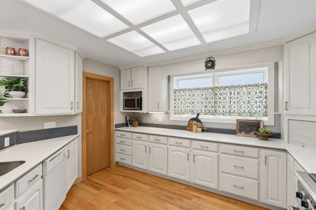 2457 S SCENIC DR, Salt Lake City, UT 84109