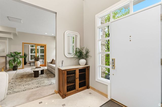 2457 S SCENIC DR, Salt Lake City, UT 84109