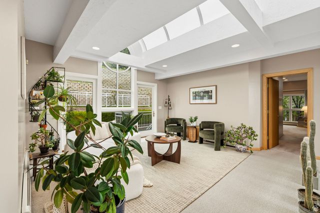 2457 S SCENIC DR, Salt Lake City, UT 84109