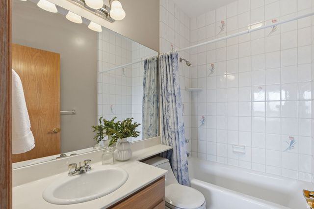 2457 S SCENIC DR, Salt Lake City, UT 84109
