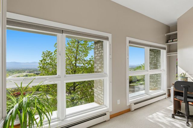 2457 S SCENIC DR, Salt Lake City, UT 84109