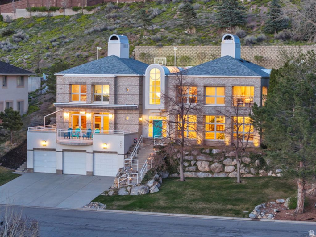 2457 S SCENIC DR, Salt Lake City, UT 84109
