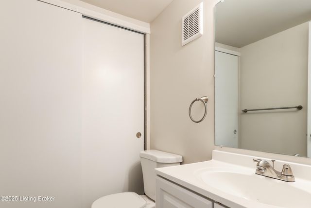 2634 Garland Ave B, Louisville, KY 40211