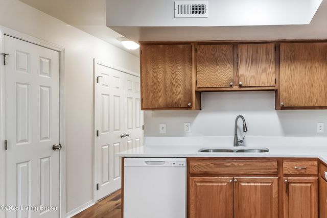 2634 Garland Ave B, Louisville, KY 40211