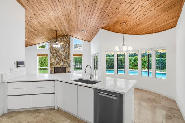 4720 NW 28th Avenue, Boca Raton, FL 33434