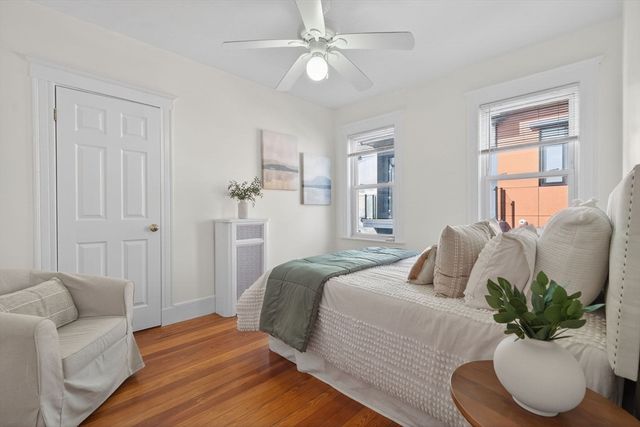 102 Grant B, Somerville, MA 02145