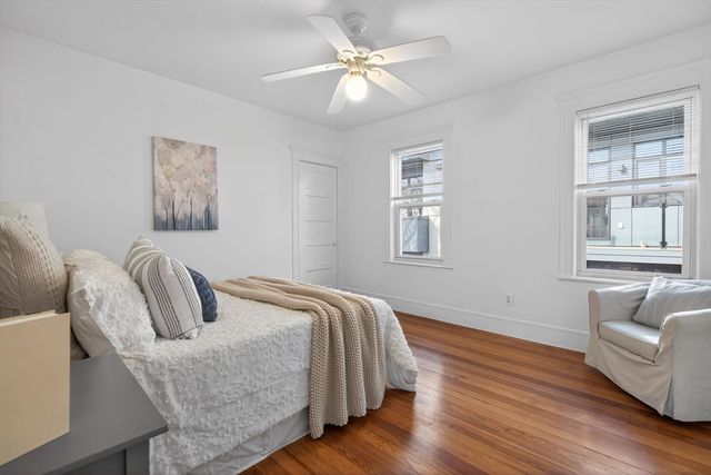 102 Grant B, Somerville, MA 02145