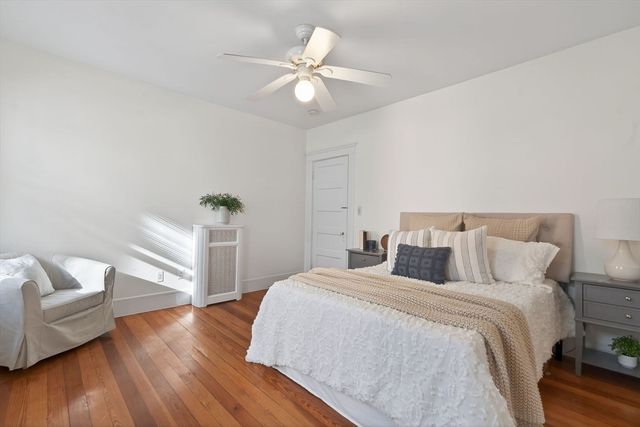 102 Grant B, Somerville, MA 02145