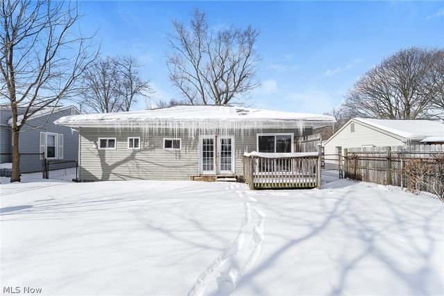 931 Crestline Drive, Akron, OH 44312