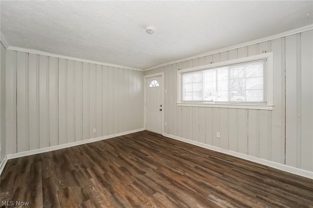 931 Crestline Drive, Akron, OH 44312