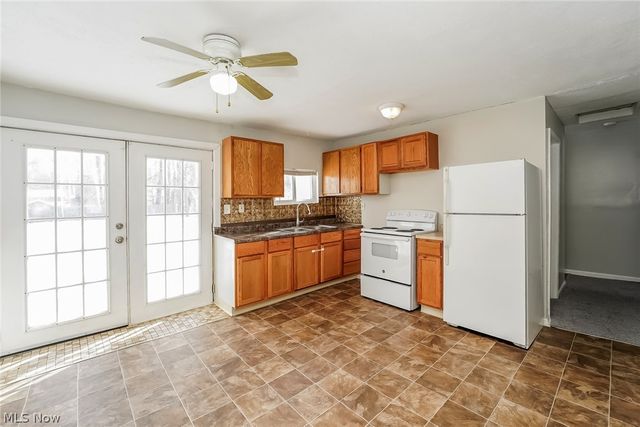 931 Crestline Drive, Akron, OH 44312