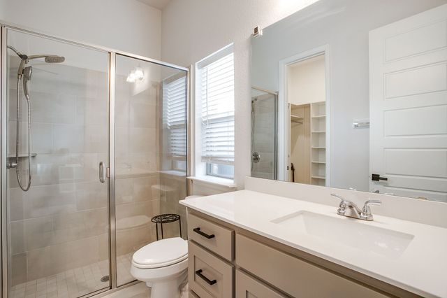 5736 Lake Jackson Drive, Fort Worth, TX 76126