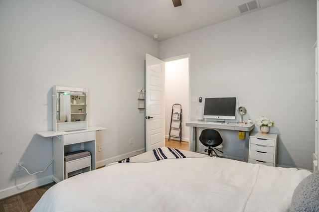 5736 Lake Jackson Drive, Fort Worth, TX 76126