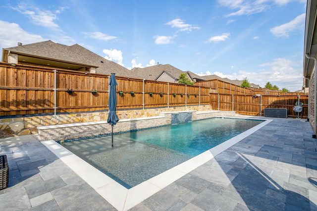 5736 Lake Jackson Drive, Fort Worth, TX 76126