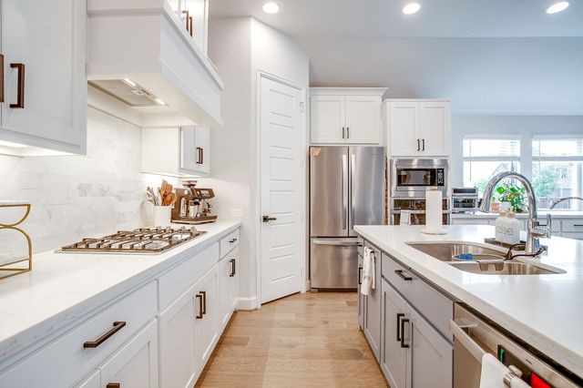 5736 Lake Jackson Drive, Fort Worth, TX 76126