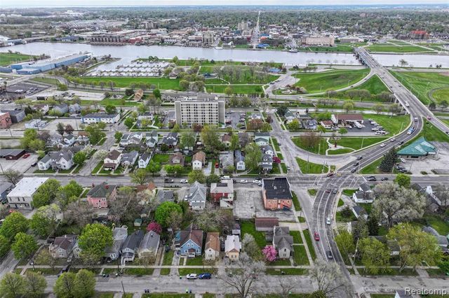 310 S Henry Street, Bay City, MI 48706