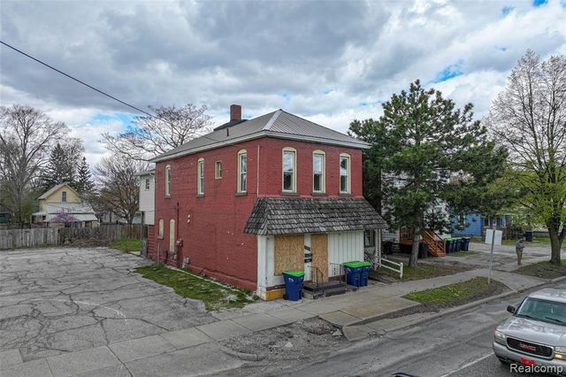 310 S Henry Street, Bay City, MI 48706