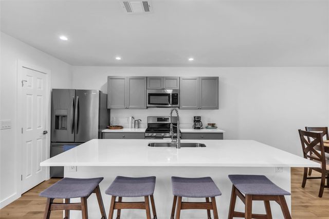 6300 Merriwood DR, Austin, TX 78745