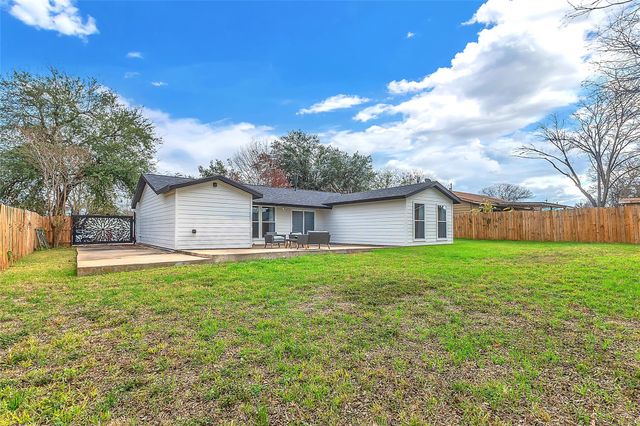 6300 Merriwood DR, Austin, TX 78745