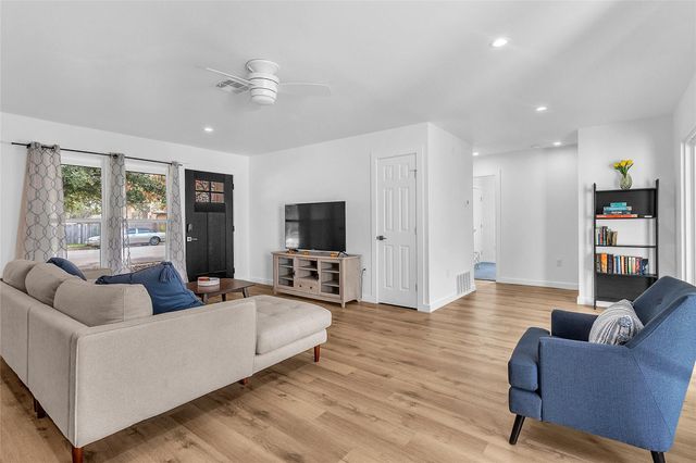 6300 Merriwood DR, Austin, TX 78745